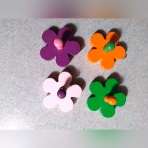 Flower hooks (4)